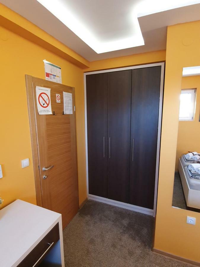Oldbrick Pub Hotel Sombor Exterior foto